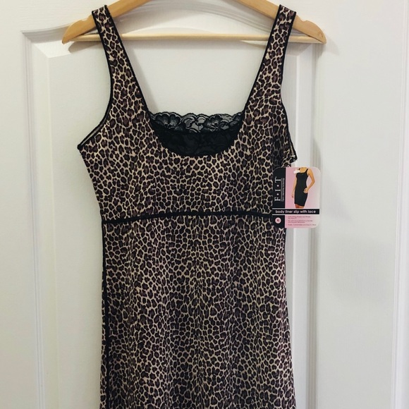 ♥️ Shapewear full body slip leopard w lace detail - Picture 3 of 6